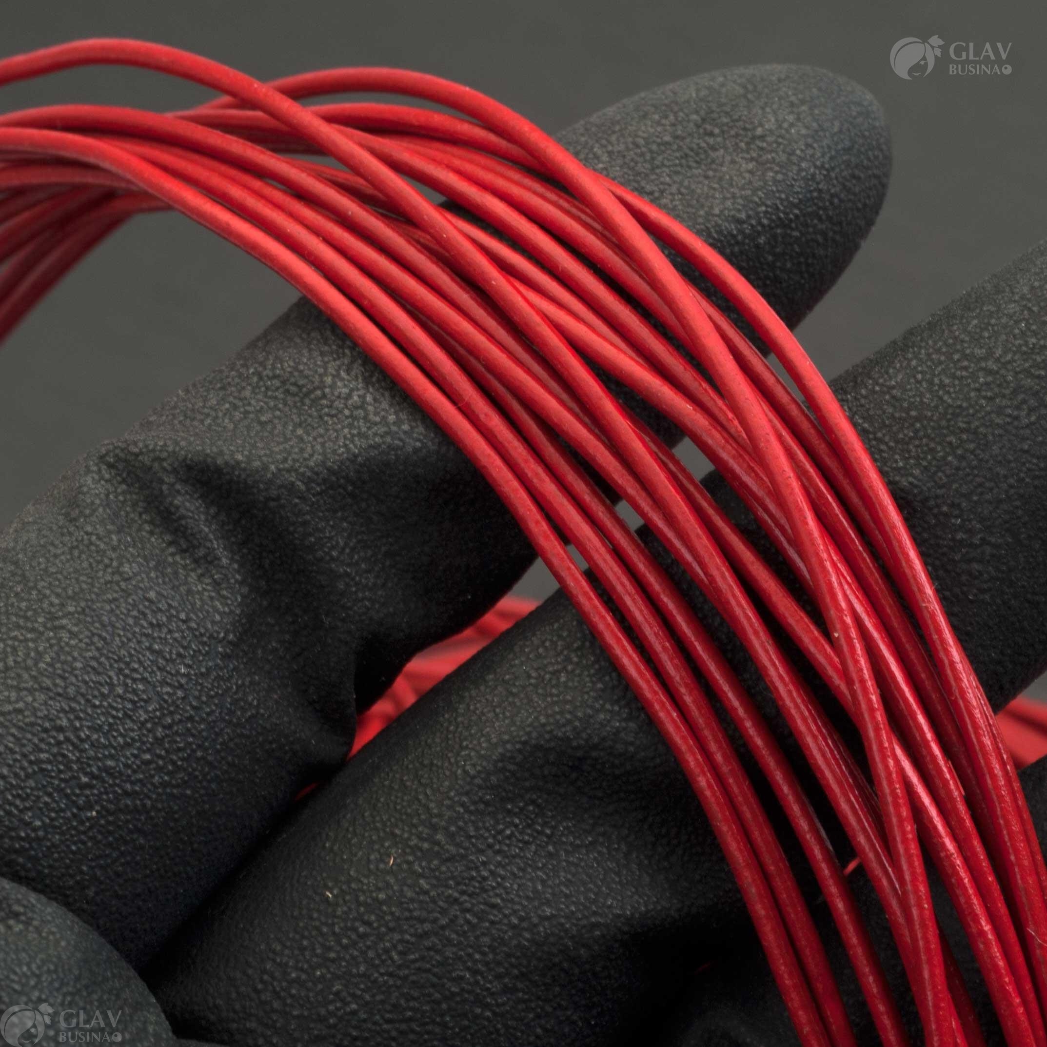 Красный круглый шнур из натуральной кожи, глянцевый, 1.5мм, для кулонов и браслетов, продается метражом - качественный и экономичный.