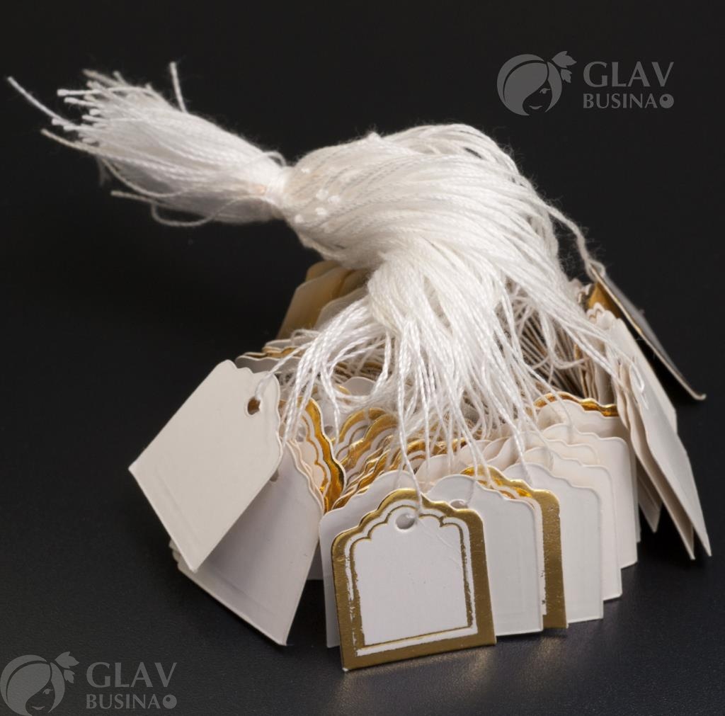 Белые бумажные ценники для украшений с золотой рамкой, размер 23х18 мм, на нитке, элегантные и стильные.